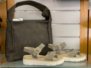 Gabor Schuh und Tasche